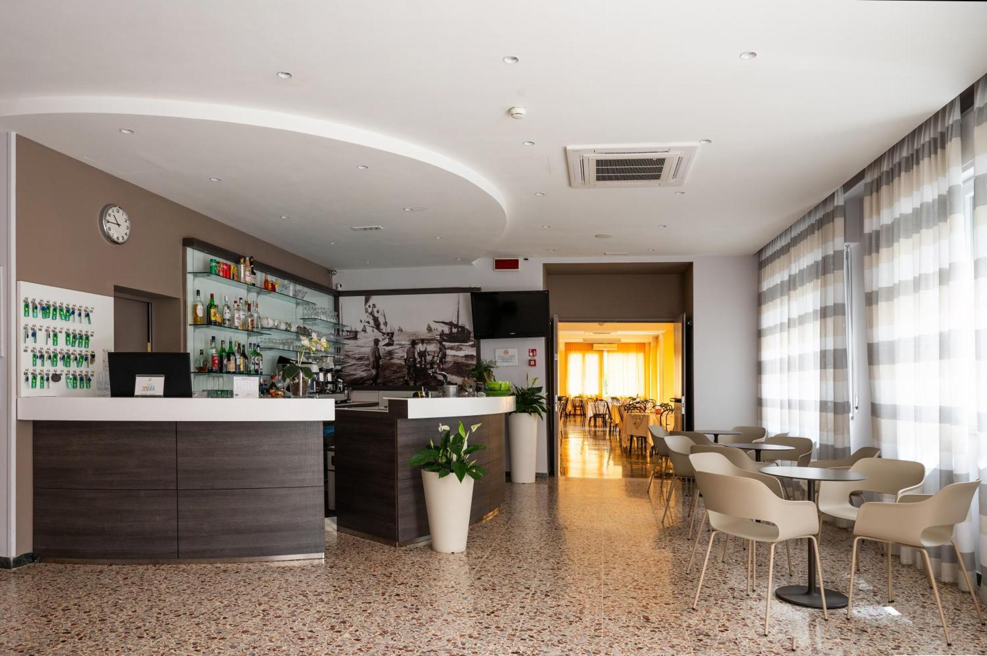Hotel Vannini Rimini Exterior photo