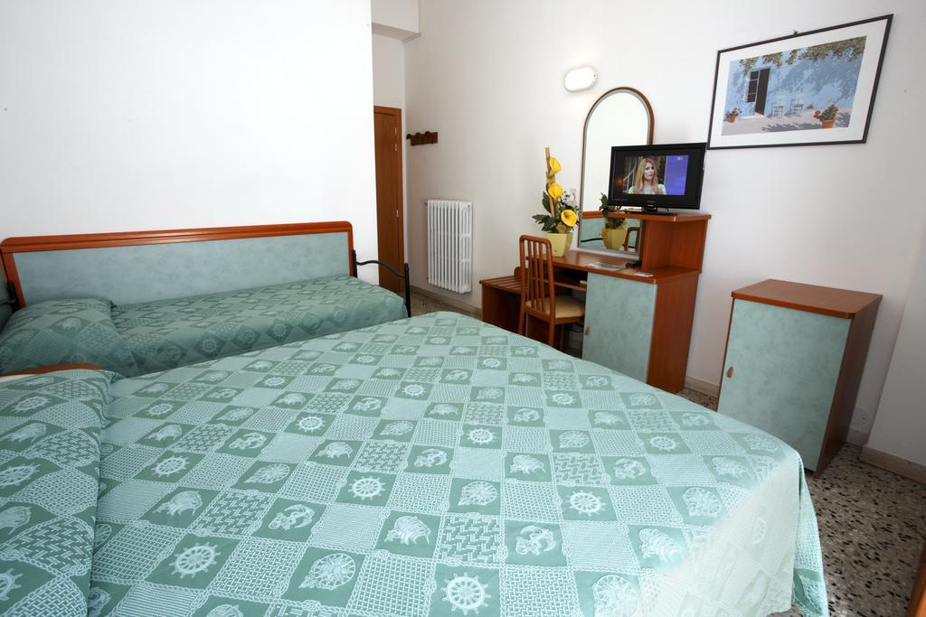 Hotel Vannini Rimini Room photo