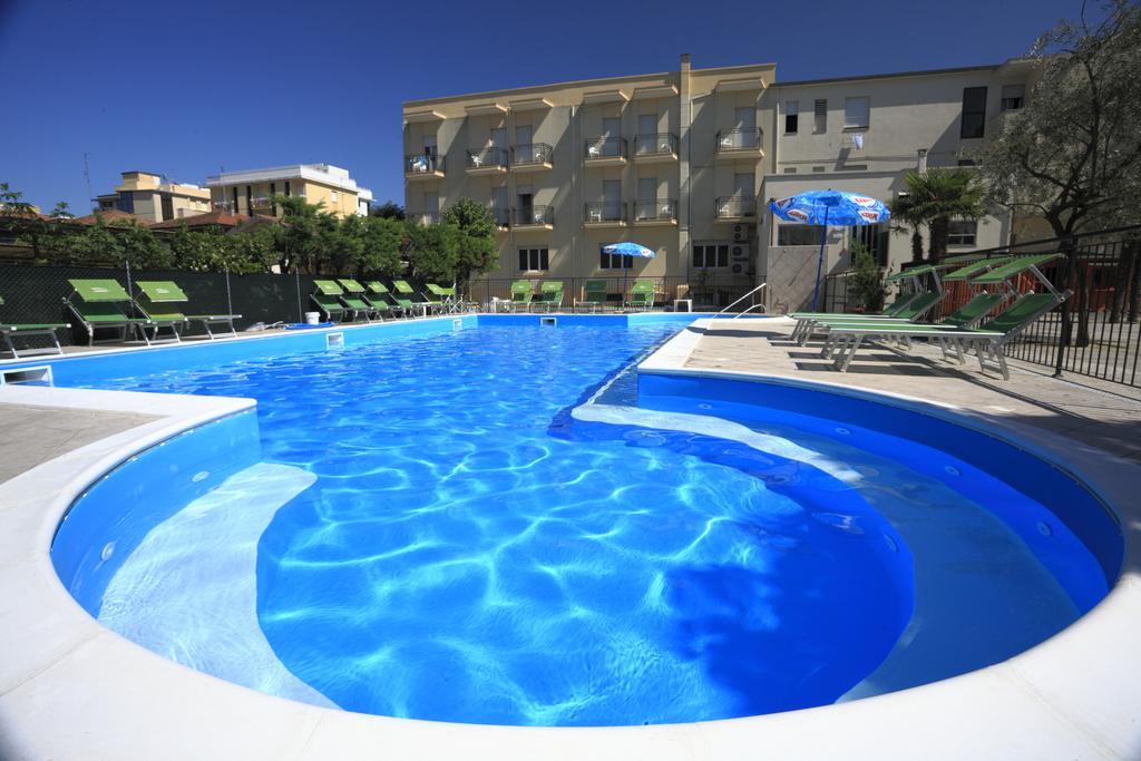 Hotel Vannini Rimini Exterior photo