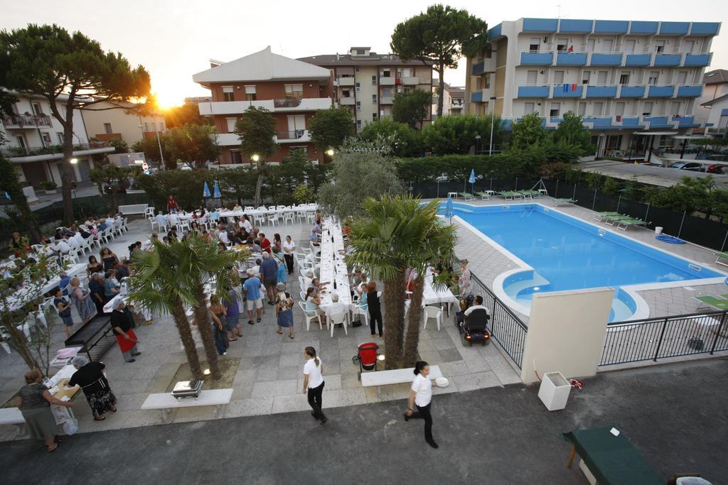 Hotel Vannini Rimini Exterior photo